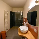 Casaretti - In Centro A Foligno, Con Parcheggio E Ampio Bagno In フォリーニョ
