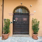 Gasthof Casaretti - In Centro A Foligno, Con Parcheggio E Ampio Bagno In 3*