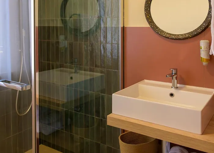 Casaretti - In Centro A Foligno, Con Parcheggio E Ampio Bagno In Casa de hóspedes 3*