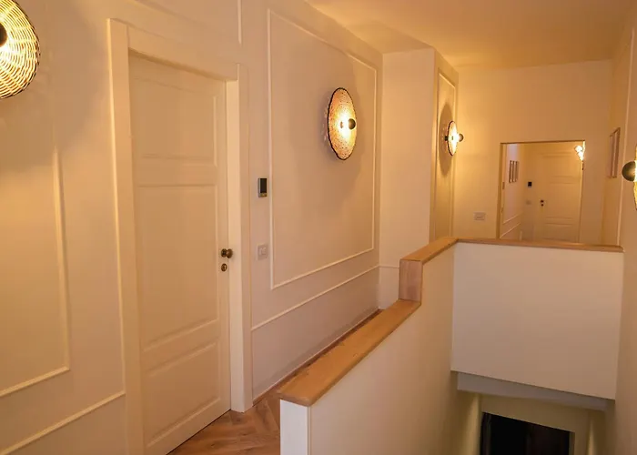 Casaretti - In Centro A Foligno, Con Parcheggio E Ampio Bagno In 3*